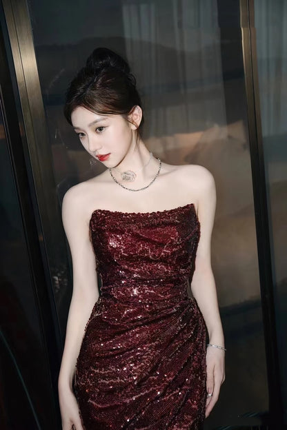 Robe de bal longue vintage fourreau sans bretelles bordeaux à sequins avec fente, tenue de soirée formelle N932