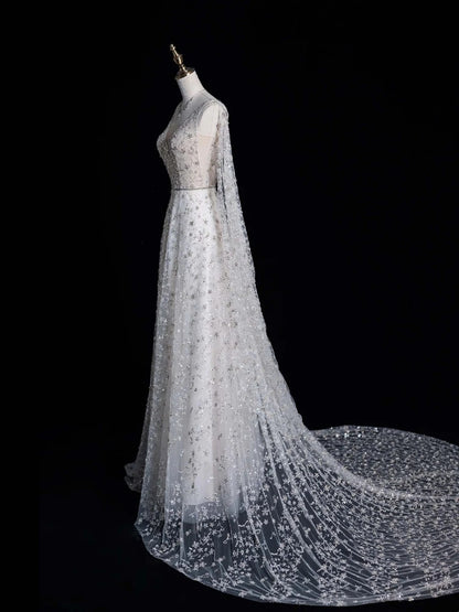 Bezauberndes A-Linien-Brautkleid mit V-Ausschnitt und Cape aus weißem Tüll, langes märchenhaftes Herbstbrautkleid N520