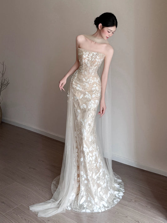 Timeless Wedding Dresses Mermaid Strapless Champagne Sleeveless Lace Brides Dress Style For Brides With Scarf Fitted Bridal Gowns AB2203