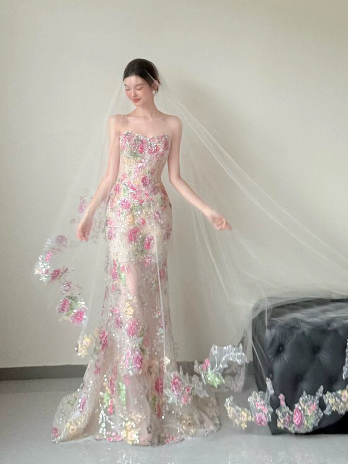 Elegantes, trägerloses, langes Meerjungfrauen-Abendkleid mit floraler Spitze, Abendgarderobe AB2201