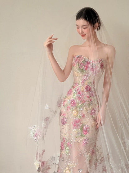 Elegantes, trägerloses, langes Meerjungfrauen-Abendkleid mit floraler Spitze, Abendgarderobe AB2201