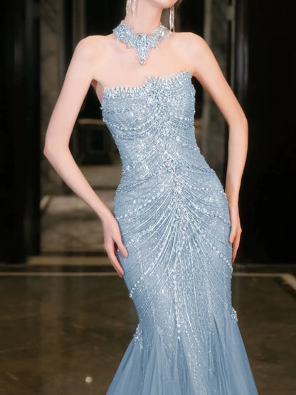 Elegantes, trägerloses, lilafarbenes Pailletten-Abendkleid im Meerjungfrauenstil – Inspiration für lange Partykleider und Outfits zum 21. Geburtstag AB2284