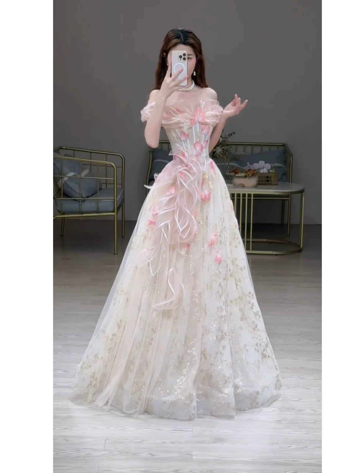 Robe de bal de princesse à épaules dénudées en tulle rose, inspiration pour une longue soirée, tenue pour un 20e anniversaire AB2236