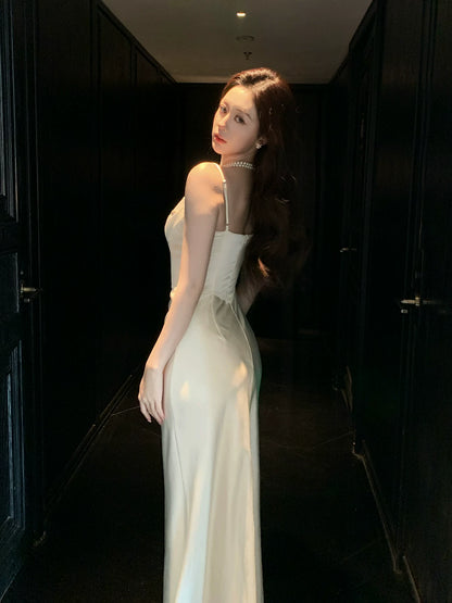 Robe de bal sirène élégante à fines bretelles en satin ivoire, longueur cheville, idéale pour une soirée d'anniversaire ou une fête de 17 ans (AB2457)