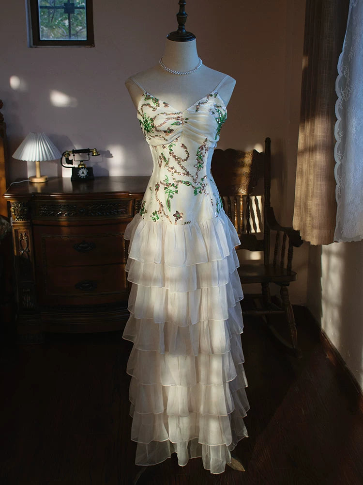 Robe de bal vintage années 60, coupe trapèze, bretelles spaghetti, volants en mousseline, inspiration robe de soirée longue, tenue pour un 18e anniversaire AB2384