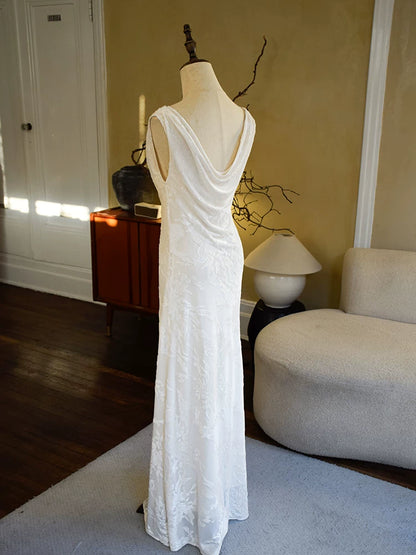 Robe de bal vintage années 1950, coupe trapèze, col bénitier, dentelle florale blanche, inspiration robe de soirée longue, tenue pour un 18e anniversaire AB2368