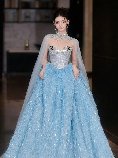 Robes de bal scintillantes 2026, bustier bleu avec cape perlée, inspiration robes de soirée longues, tenues pour un 19e anniversaire AB2266
