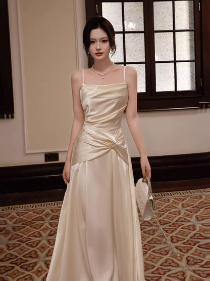 Sexy A-Linien-Abendkleid mit Spaghettiträgern aus elfenbeinfarbenem Satin, langes Kleid, Hochzeitsgastkleid, Outfit zum 20. Geburtstag AB2480