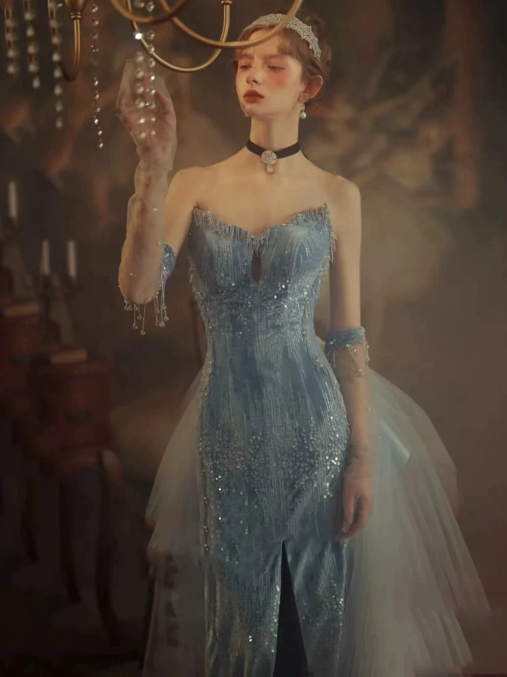 Robe de bal longue sirène scintillante à sequins en forme de cœur et fente, inspiration robe de soirée longue, tenue pour un 20e anniversaire AB2302