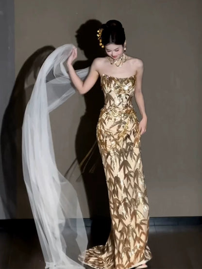 Robe de bal longue sirène à paillettes dorées sans bretelles, sans bretelles, idéale pour les soirées dansantes et les fêtes (AB2205)