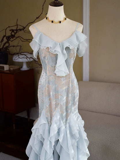 Vintage Meerjungfrauen-Kleid aus den 1960er Jahren mit Spaghettiträgern, hellblauem Chiffon, Inspiration für lange Partykleider, Outfits zum 18. Geburtstag AB2388