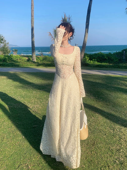 Elegantes A-Linien-Abendkleid mit eckigem Ausschnitt, weißer Spitze und langen Ärmeln – perfekt für den 16. Geburtstag oder andere festliche Anlässe (AB2467)