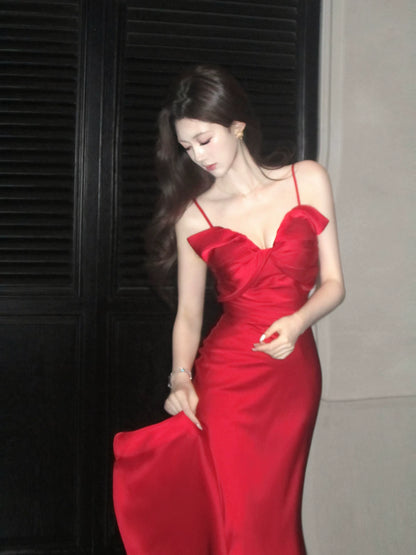 Elegantes Meerjungfrauen-Abendkleid aus rotem Satin mit Spaghettiträgern und Knöchellänge – perfekt für den 17. Geburtstag oder andere festliche Anlässe (AB2459)