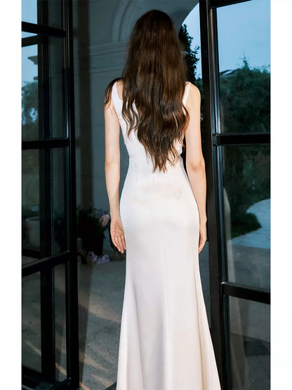 Sexy Etuikleid aus weißem Satin, knöchellang, ideal für Abschlussball, Hochzeit oder als Outfit für den 22. Geburtstag (AB2509)