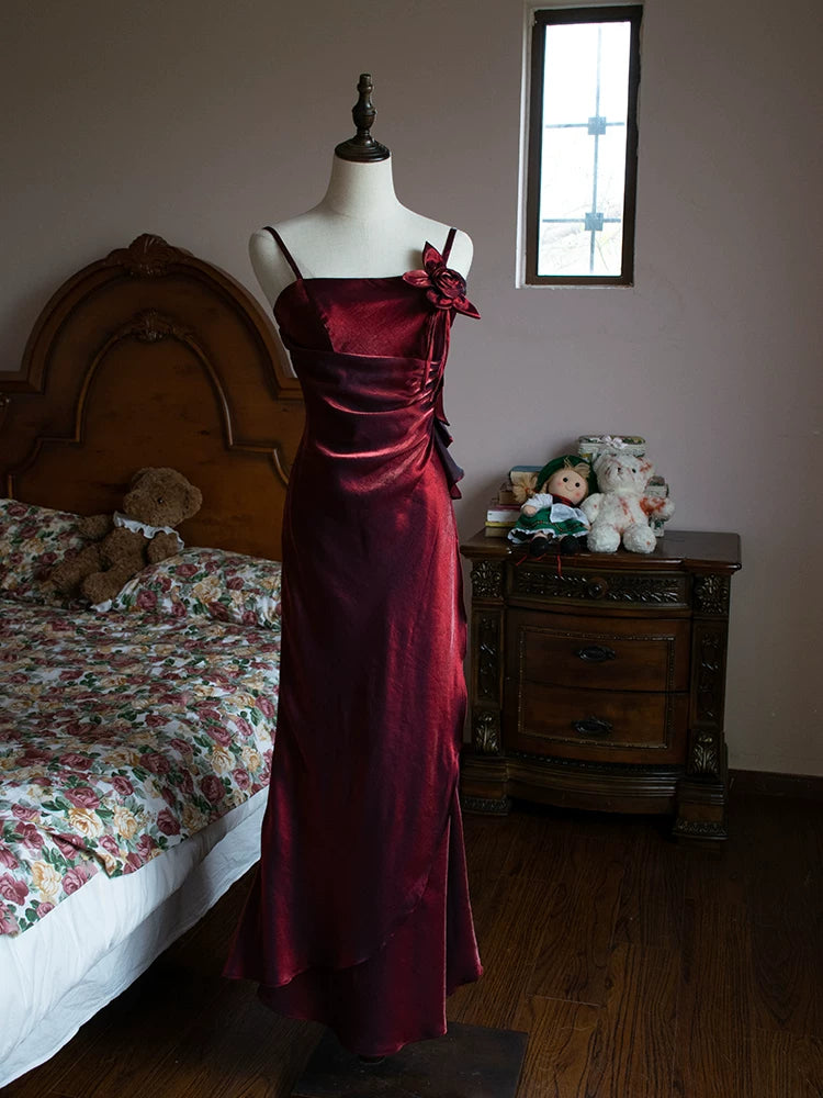 Robe de bal vintage années 1950, bretelles spaghetti, bordeaux, inspiration robe de soirée longue rétro, tenue pour un 18e anniversaire AB2357