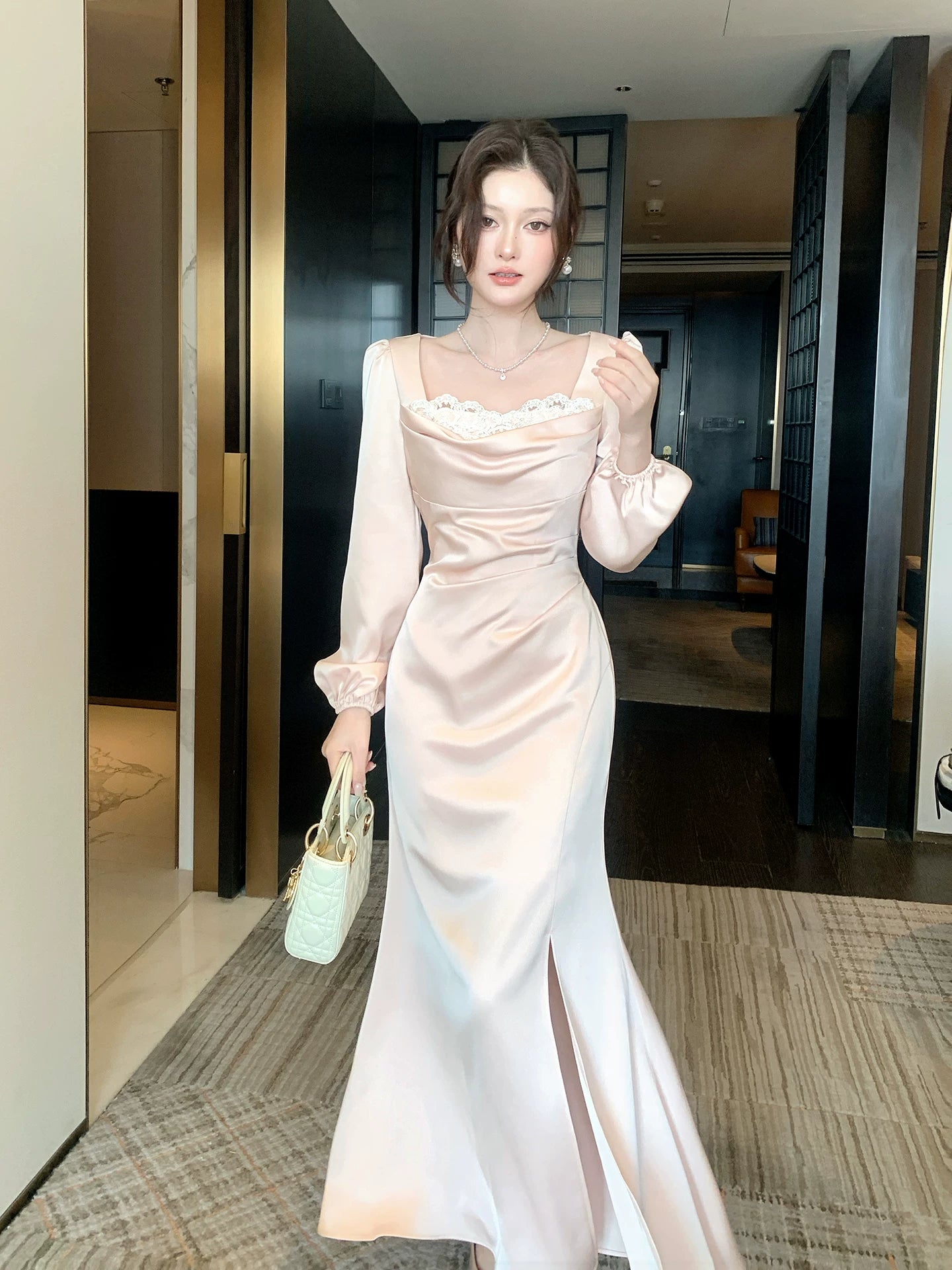 Elegantes Meerjungfrauen-Abendkleid mit eckigem Ausschnitt, rosa, seidig-satinfarben, knöchellang, perfekt für den 16. Geburtstag, AB2432