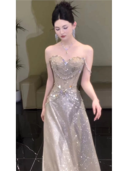 Funkelnde, trägerlose Pailletten-Abendkleider in A-Linie – Inspiration für lange Party-Nachtkleider – Outfits zum 19. Geburtstag AB2259