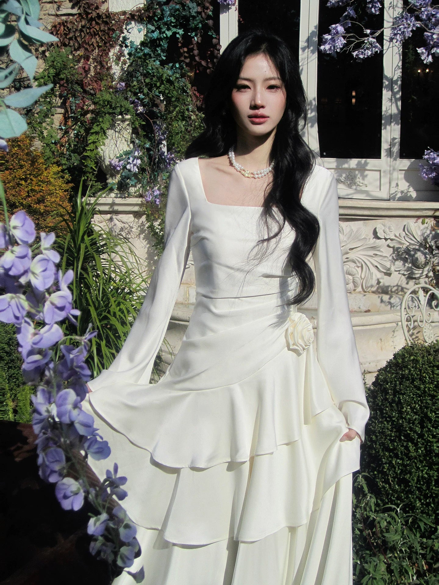 Robe de bal modeste sirène à col carré en satin ivoire, manches longues, idéale pour un mariage ou un anniversaire de 16 ans (AB2448)