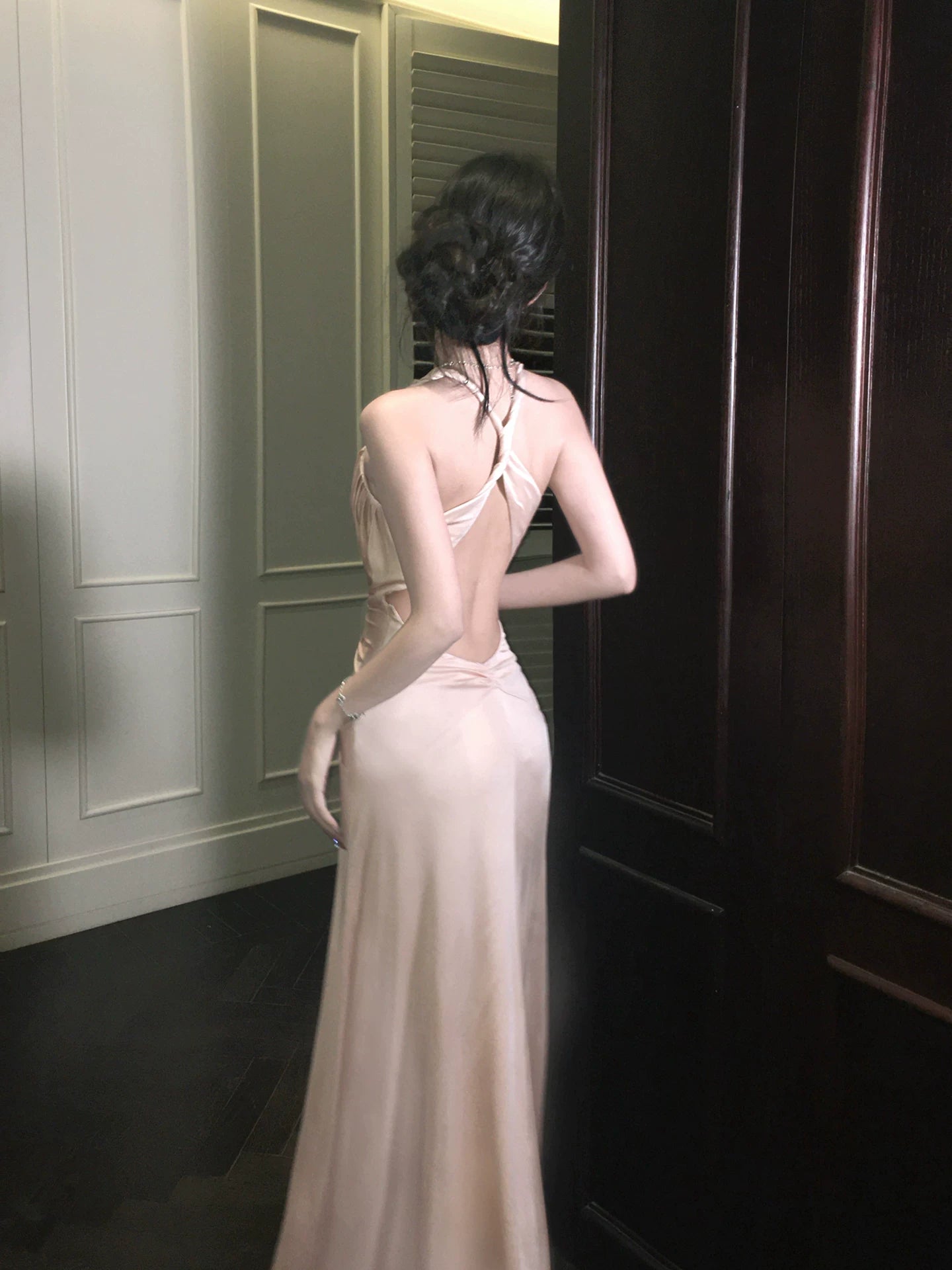 Modest A Line Halter Pink Satin Backless Prom Dresses Wedding Guest Dress 20th Birthday Outfits AB2458