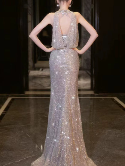 Elegantes Meerjungfrauen-Abendkleid mit hohem Kragen, Pailletten und hohem Schlitz – Inspiration für lange Partykleider und Outfits zum 21. Geburtstag AB2292