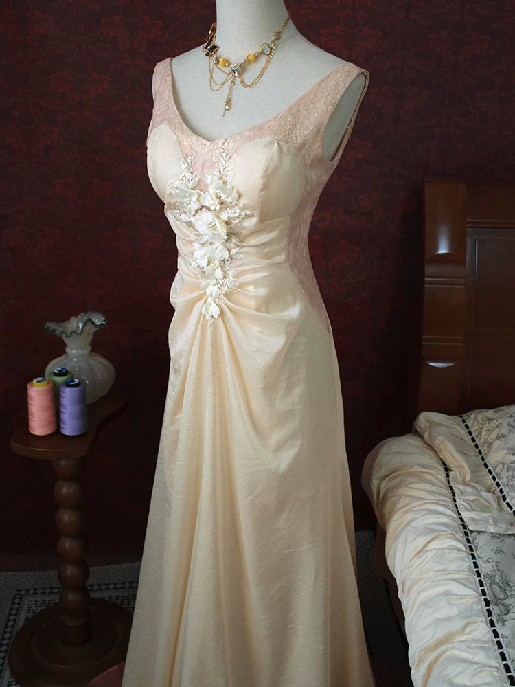 Vintage Meerjungfrauen-Abendkleid aus den 1960er Jahren, rosa mit Blumen und Spitze, V-Ausschnitt, Inspiration für lange Partykleider, Outfits zum 18. Geburtstag AB2380
