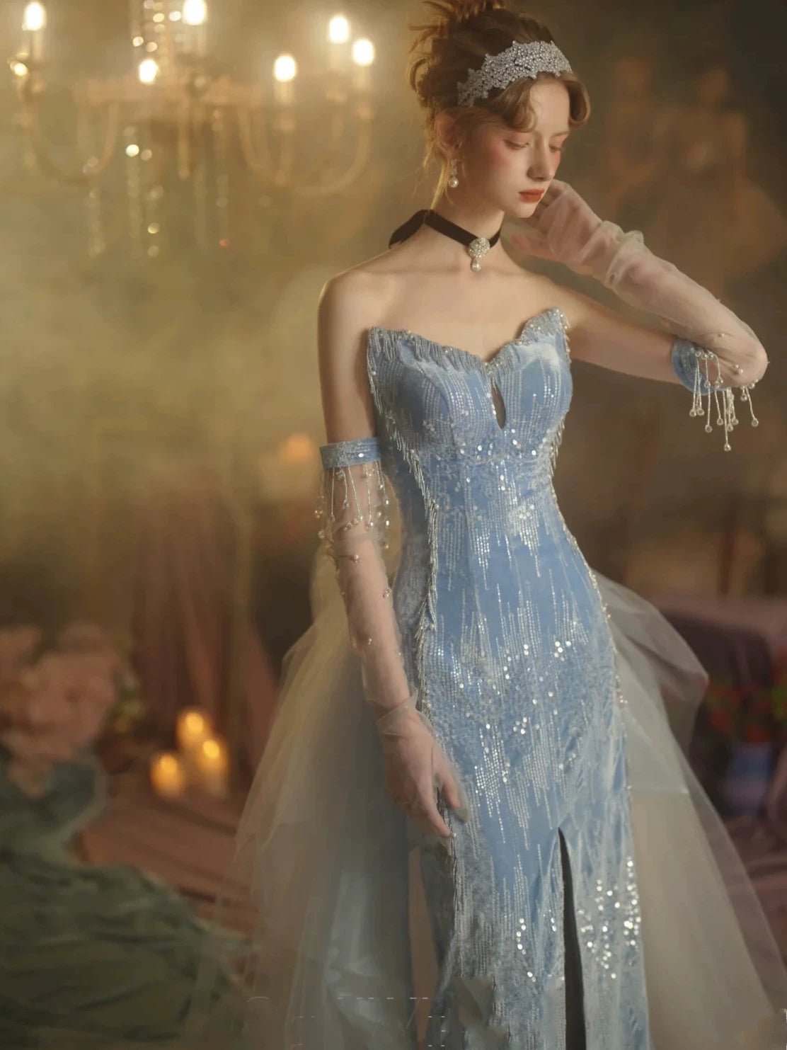 Robe de bal longue sirène scintillante à sequins en forme de cœur et fente, inspiration robe de soirée longue, tenue pour un 20e anniversaire AB2302