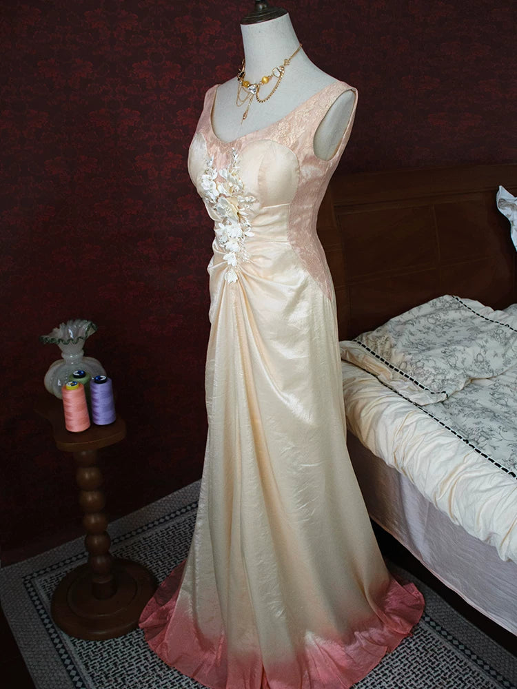Vintage Meerjungfrauen-Abendkleid aus den 1960er Jahren, rosa mit Blumen und Spitze, V-Ausschnitt, Inspiration für lange Partykleider, Outfits zum 18. Geburtstag AB2380