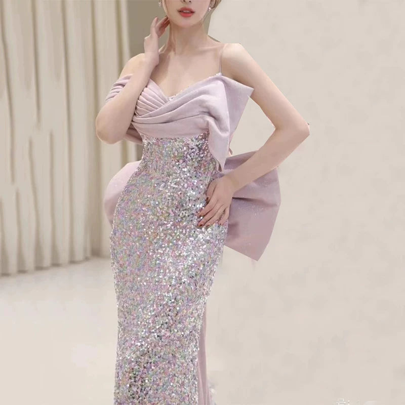 Elegantes Meerjungfrauen-Abendkleid mit Spaghettiträgern und lila Pailletten – Inspiration für lange Partys und den 19. Geburtstag (AB2320)