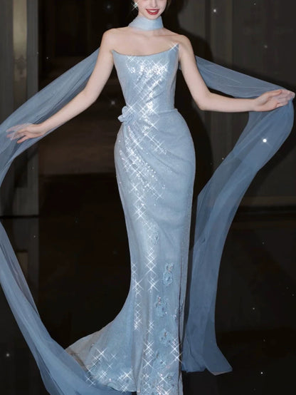 Elegantes, trägerloses Paillettenkleid im Meerjungfrauenstil in Blau mit Schal – Inspiration für lange Party- und Abendkleider zum 21. Geburtstag (AB2290)