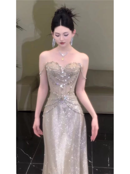 Funkelnde, trägerlose Pailletten-Abendkleider in A-Linie – Inspiration für lange Party-Nachtkleider – Outfits zum 19. Geburtstag AB2259