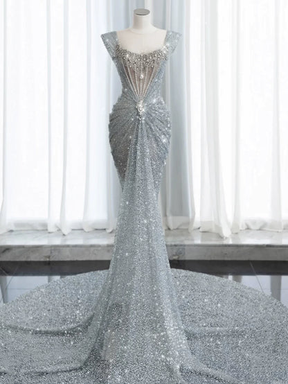 Robe de bal sirène modeste à encolure carrée et sequins argentés ornés de perles, inspiration robe de soirée longue pour un 19e anniversaire AB2276