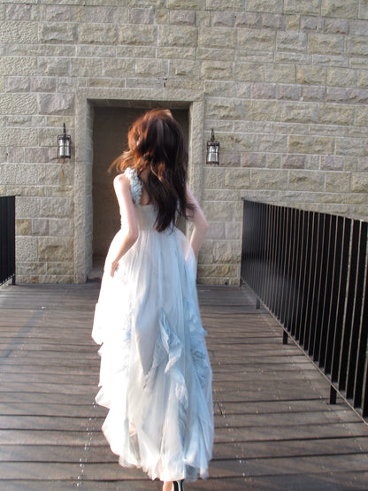 Robe de bal mi-longue en mousseline bleu ciel clair, coupe trapèze, dos nu, style modeste, idéale pour une soirée d'anniversaire ou un 16e anniversaire (AB2417)