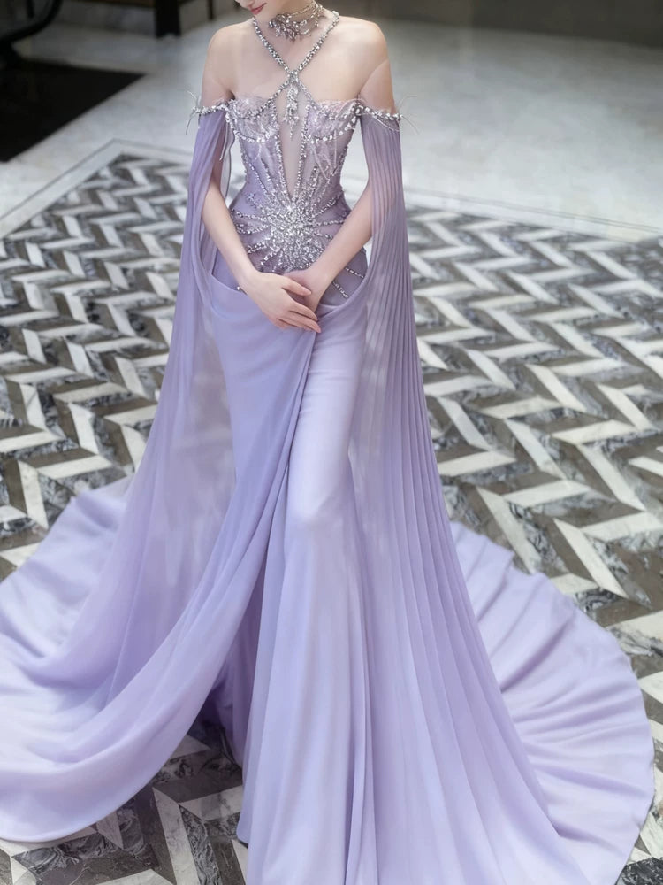 Funkelndes Meerjungfrauen-Neckholderkleid mit Pailletten in Flieder – Inspiration für lange Party-Nachtkleider und Outfits zum 20. Geburtstag AB2295