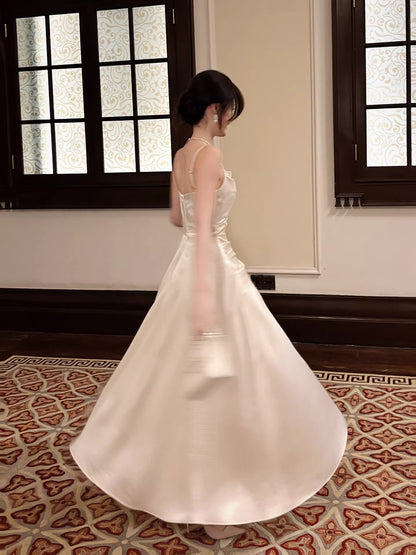 Sexy A-Linien-Abendkleid mit Spaghettiträgern aus elfenbeinfarbenem Satin, langes Kleid, Hochzeitsgastkleid, Outfit zum 20. Geburtstag AB2480