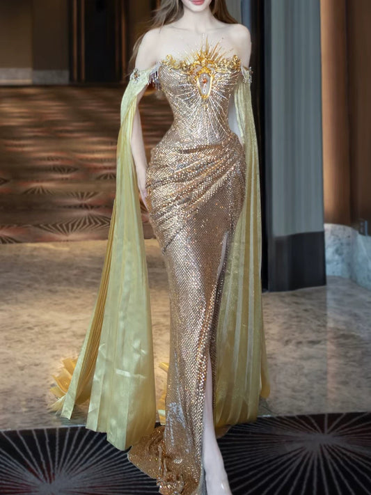 Elegantes, trägerloses Meerjungfrauen-Abendkleid mit langen Ärmeln, Schlitz und Pailletten – Inspiration für lange Partys und Outfits zum 21. Geburtstag AB2287