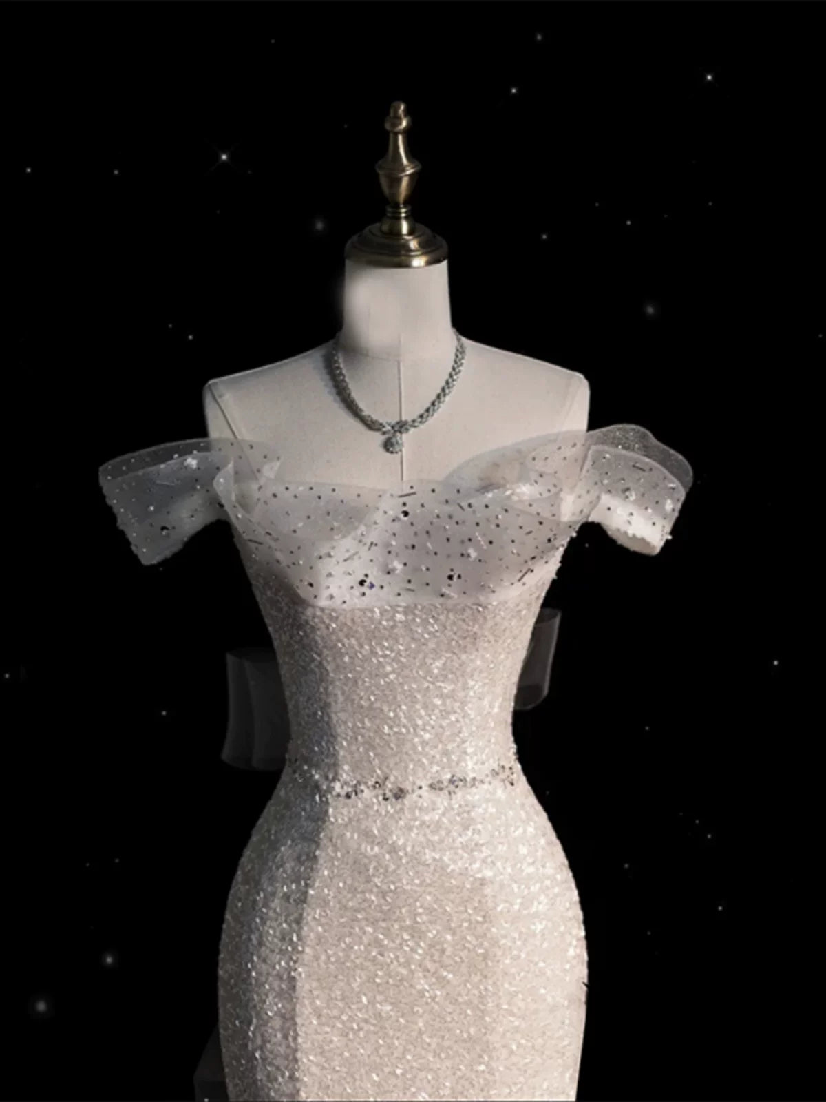 Robe de mariée sirène à paillettes blanches épaules dénudées AB2335