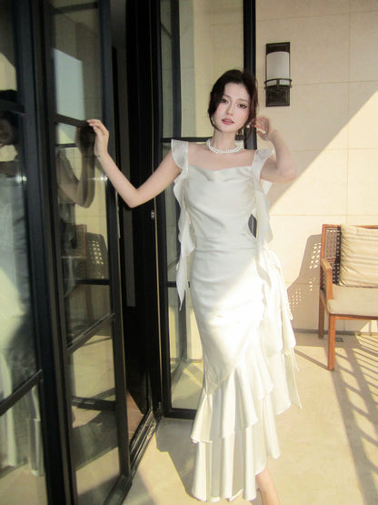 Elegantes Meerjungfrauen-Abendkleid aus weißem, seidigem Satin mit eckigem Ausschnitt und Knöchellänge – perfekt für den 16. Geburtstag oder andere festliche Anlässe (AB2423)