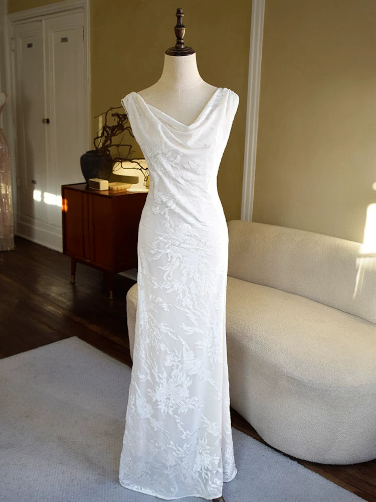 Robe de bal vintage années 1950, coupe trapèze, col bénitier, dentelle florale blanche, inspiration robe de soirée longue, tenue pour un 18e anniversaire AB2368