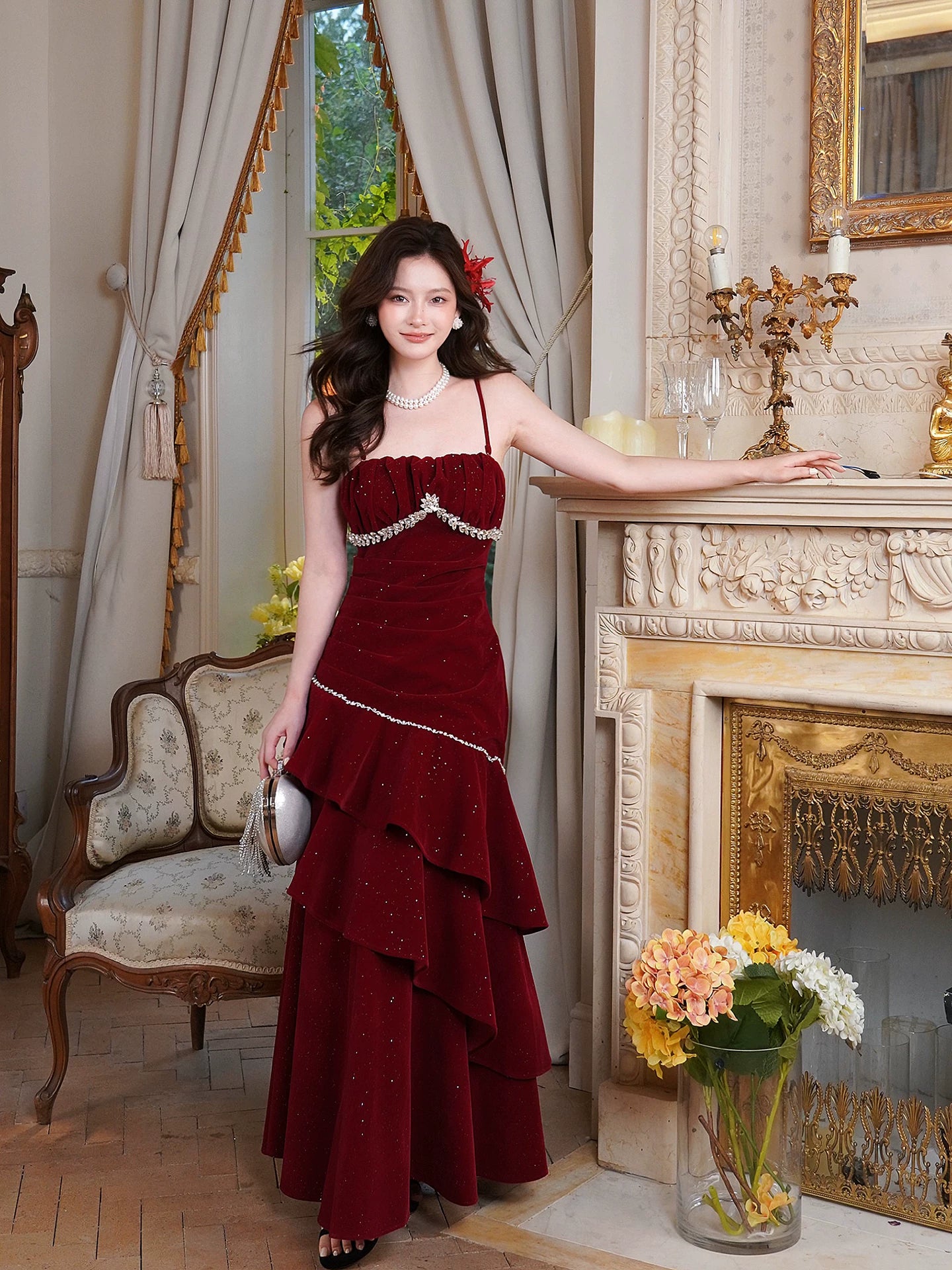 Robe de bal longue sirène élégante à fines bretelles en velours bordeaux à volants - Tenue de soirée de remise de diplômes N081