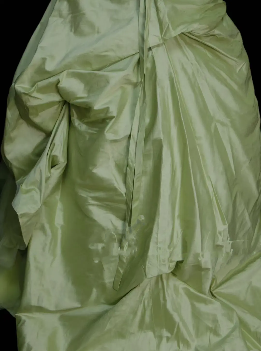 Robe de bal unique sans bretelles en tulle et satin vert sauge à plusieurs volants, longue robe de quinceañera, tenue d'anniversaire pour les 15 et 16 ans, référence OB011