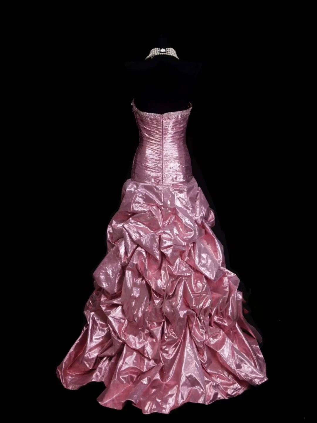 Classy Ball Gown Sweetheart Pink Organza With Beadings Layered Long Prom Dresses Trendy Party Dress For Women OB022