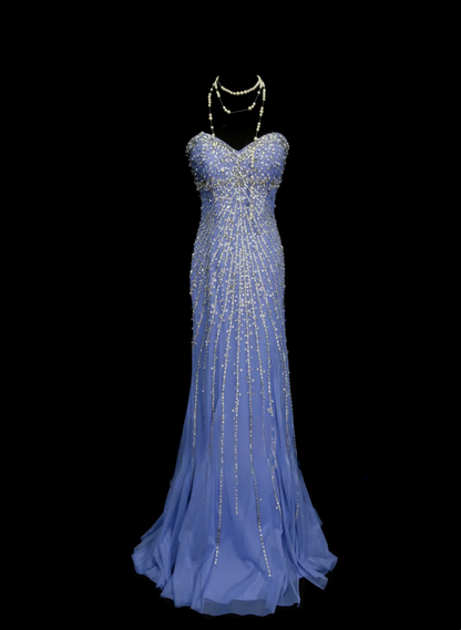 Robe de bal sirène élégante et sophistiquée, décolleté cœur, sequins bleus et perles, longue, collection 2026, référence OB027