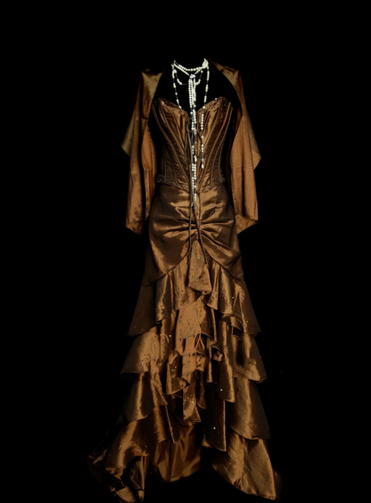 Vintage Meerjungfrauen-Abendkleid im 70er-Jahre-Stil, braun, lang, mit Herzausschnitt, Inspiration für formelle Anlässe, Abendoutfit OB042