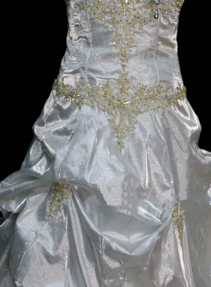 Elegantes Ballkleid mit Spaghettiträgern, silber plissiert, mit perlenbesetztem Oberteil, langes Abendkleid, Partykleid, Outfit für den 18. Geburtstag, Abschlusskleid OB043