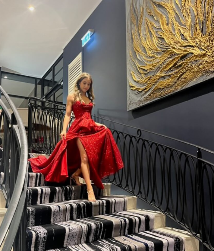 Robe de bal longue rouge à décolleté en cœur et sirène, tenue de soirée scintillante, fendue, tenue d'anniversaire, RB1322