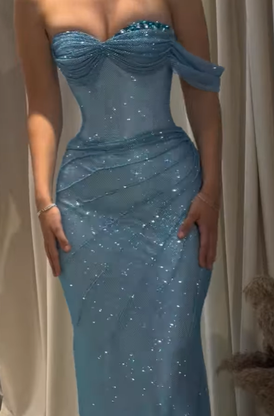 Robe de bal longue sirène brillante à paillettes et décolleté en cœur, sans manches, perles bleues, inspiration RB1375