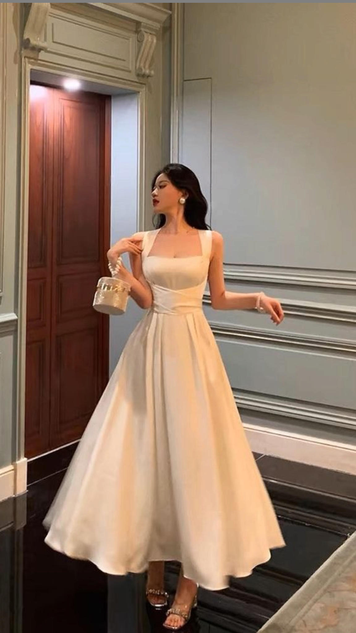 Robe de soirée chic en mousseline blanche, coupe trapèze, col carré, longueur cheville, plissée, AB1908