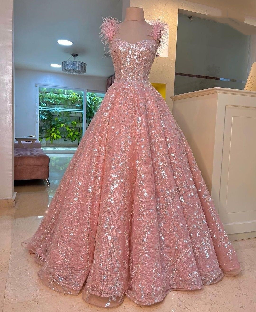 Cute Quinceanera Dresses Ball Gown Spaghetti Straps Pink Birthday Gowns Vestidos De 15 Anos Formal Long Sweet 16 Dress RA033