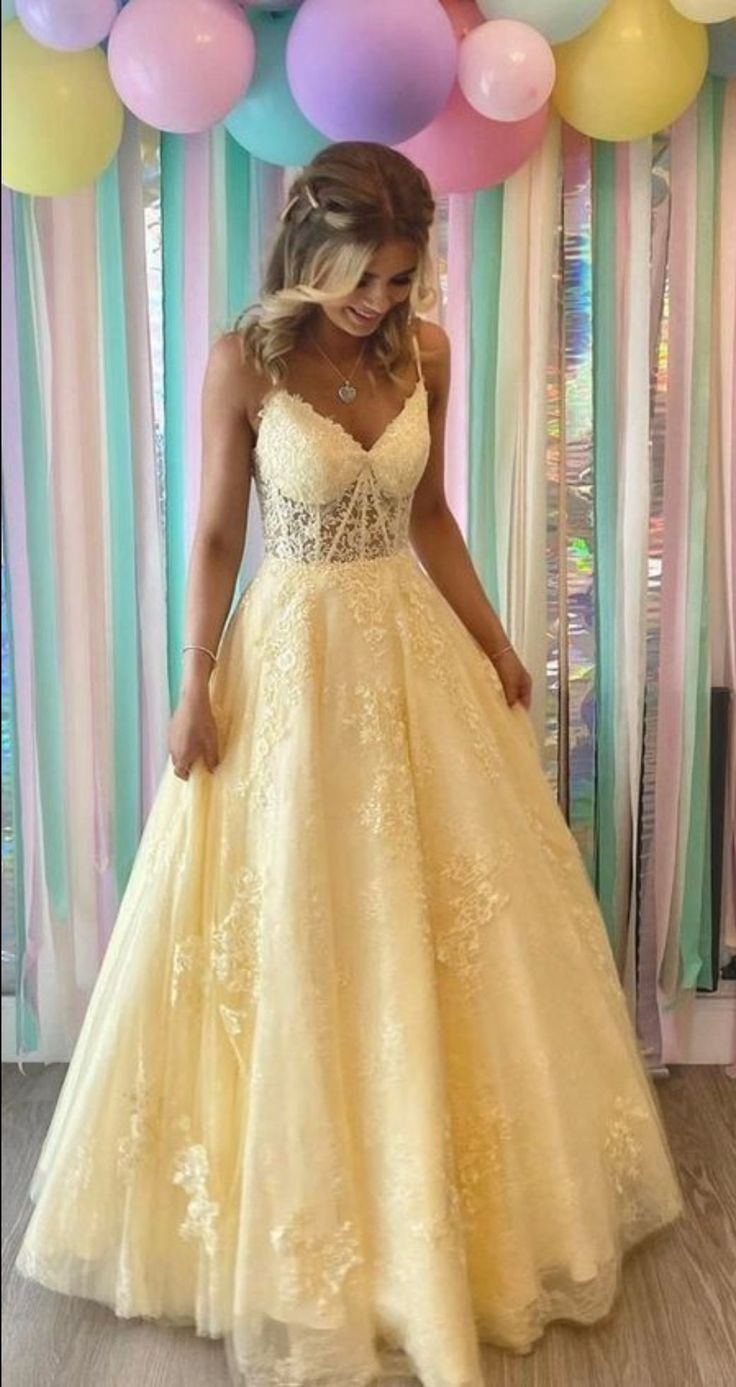 Beautiful Ball Gown Spaghetti Straps Yellow Lace Tulle Long Prom Dresses Inspiration Party Dress Prom Gowns RA091