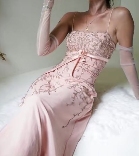 Robe de bal sirène unique à bretelles spaghetti et perles roses, robe longue de soirée pour 18e anniversaire, robe de remise de diplôme RB1028